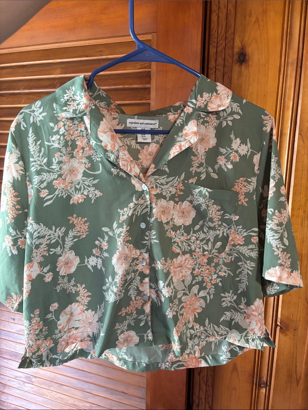 cupcakes & cashmere Sage Green Floral Button-Front Short Sleeve Shirt